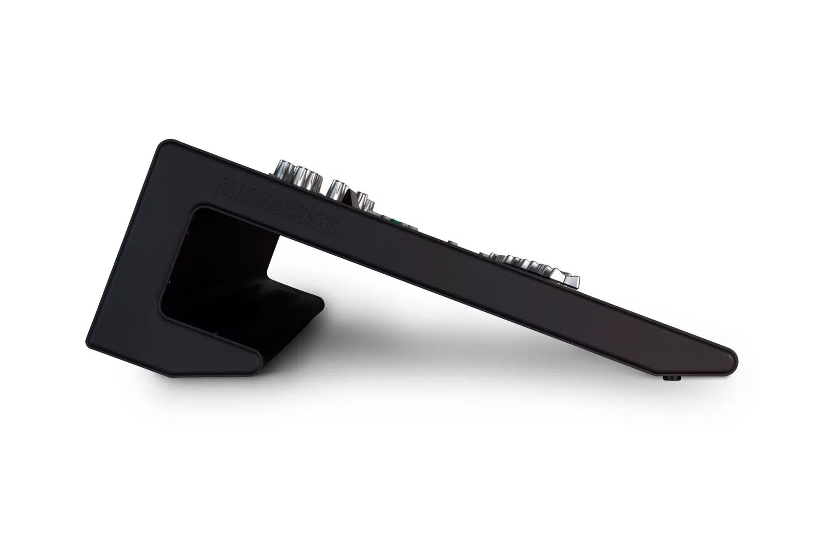 Allen & Heath Qu-32C - 38-In/28-Out Digital Mixing Console - Chrome Edition