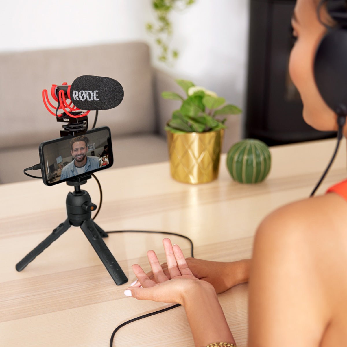 Rode VideoMic GO II Ultracompact Analog/USB Camera-Mount Shotgun Microphone